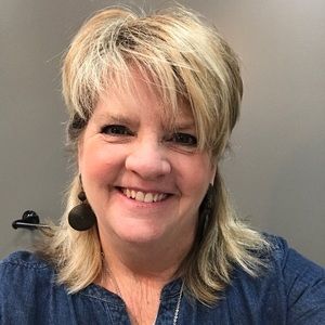 Meet your Posher, Lori